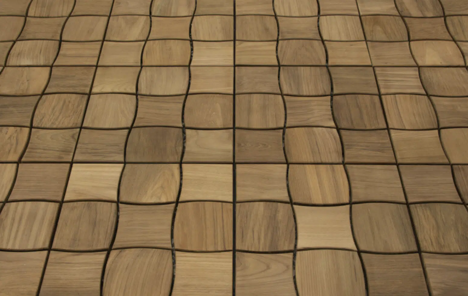 Trall Teak Deltaplattan I